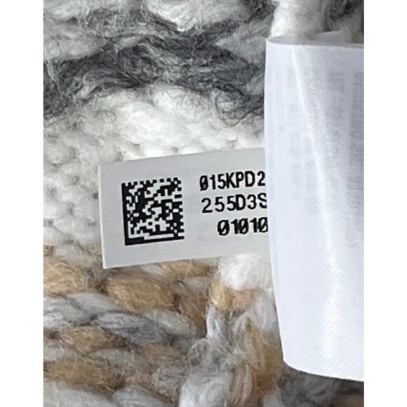 American Eagle Cream Tribal Crew Neck Sweater Reg Small - Picture 8 of 8